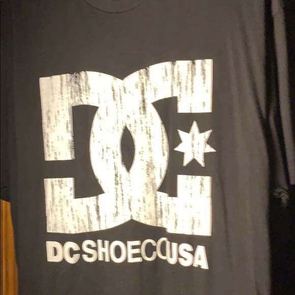 Vintage DC black T-shirt hundred percent cotton - Picture 3 of 4